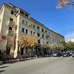 Loris Central Apartment