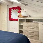 Loris Central Apartment