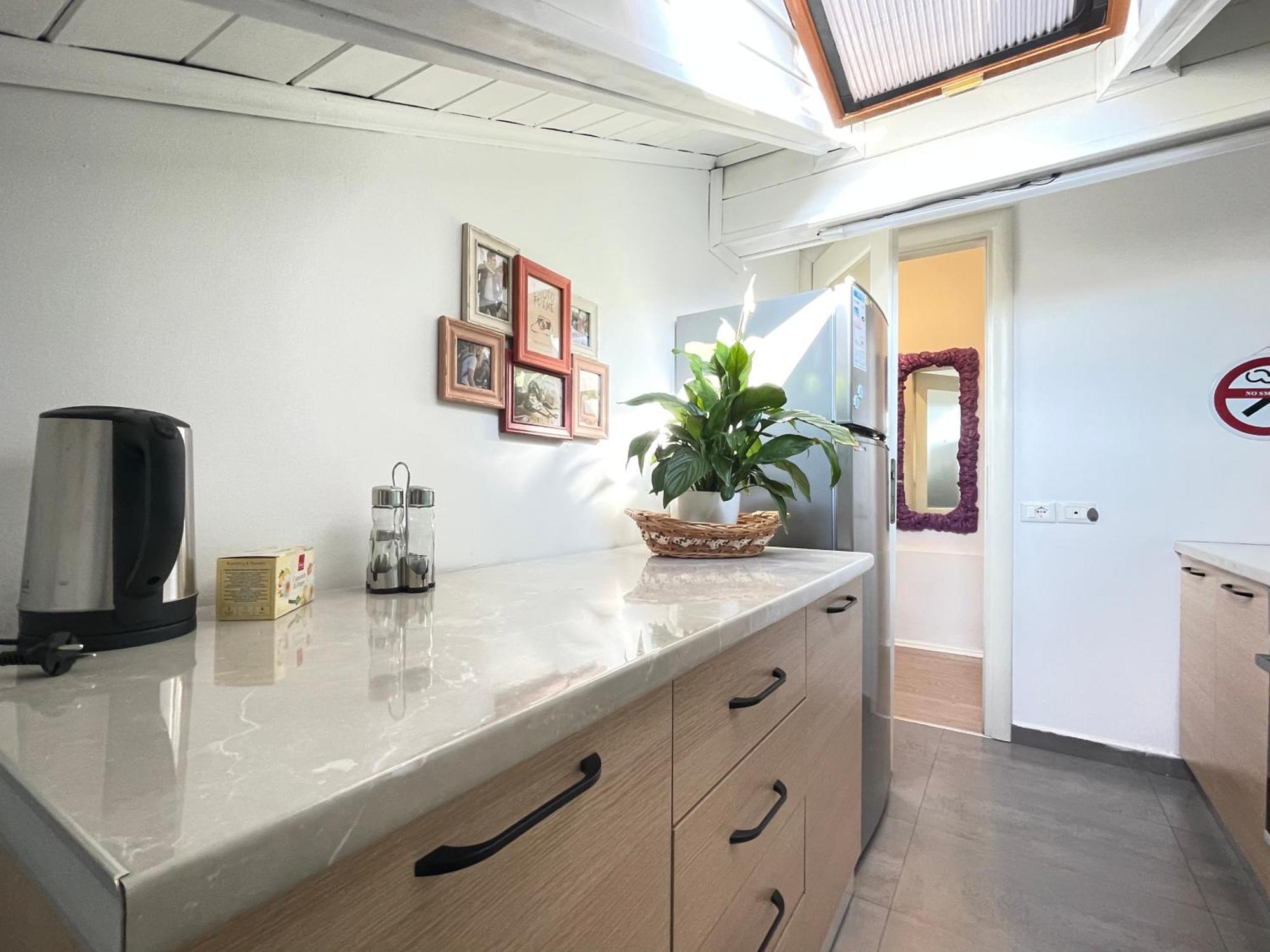 Loris Apartment *